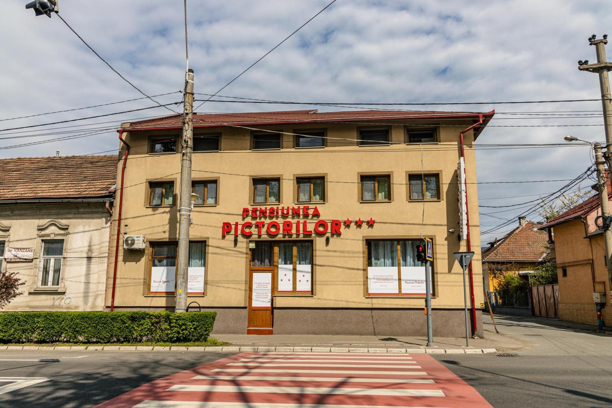 Pensiunea Pictorilor Bed & Breakfast 3*