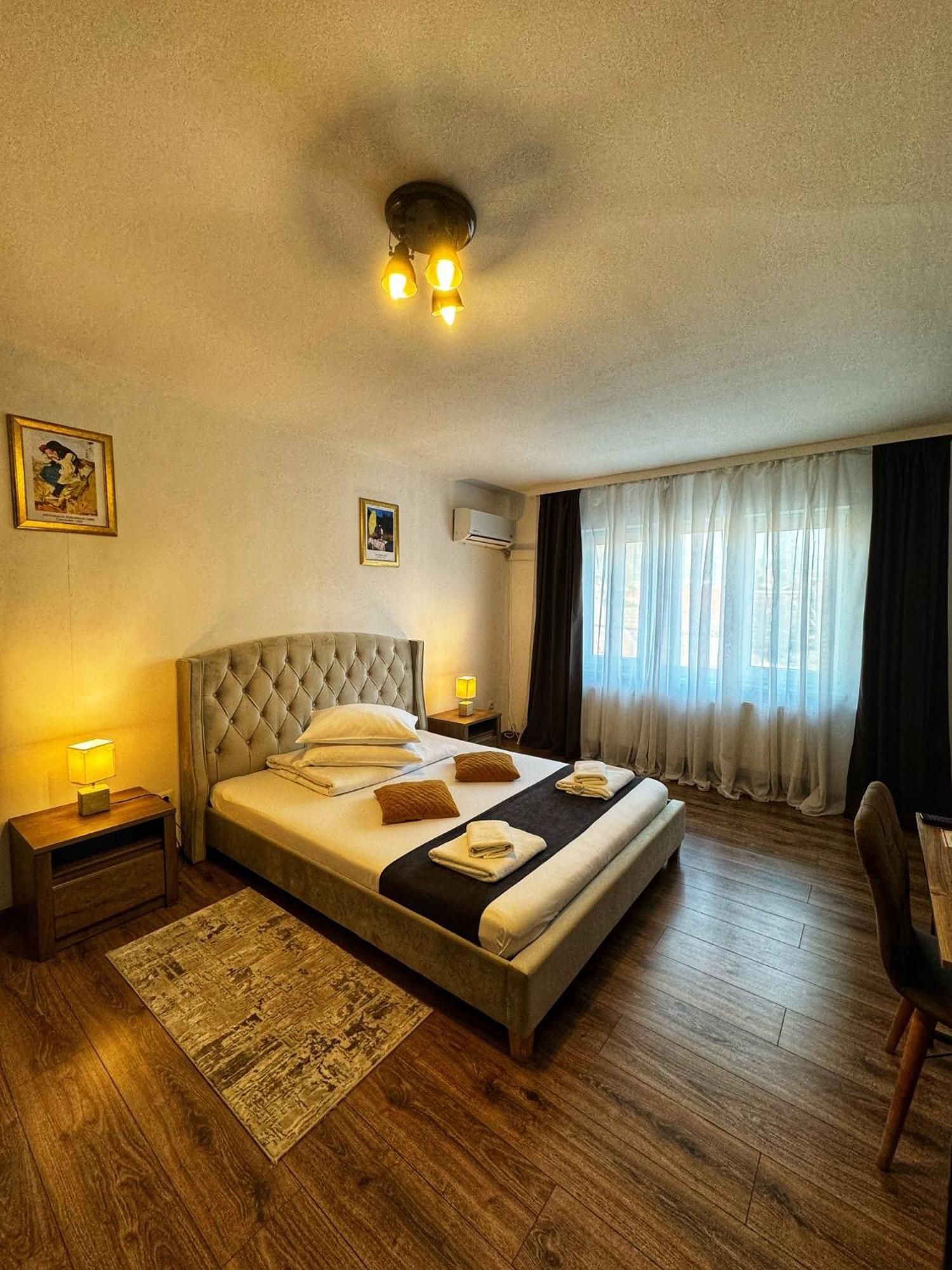 Bed & Breakfast Pensiunea Pictorilor 3*