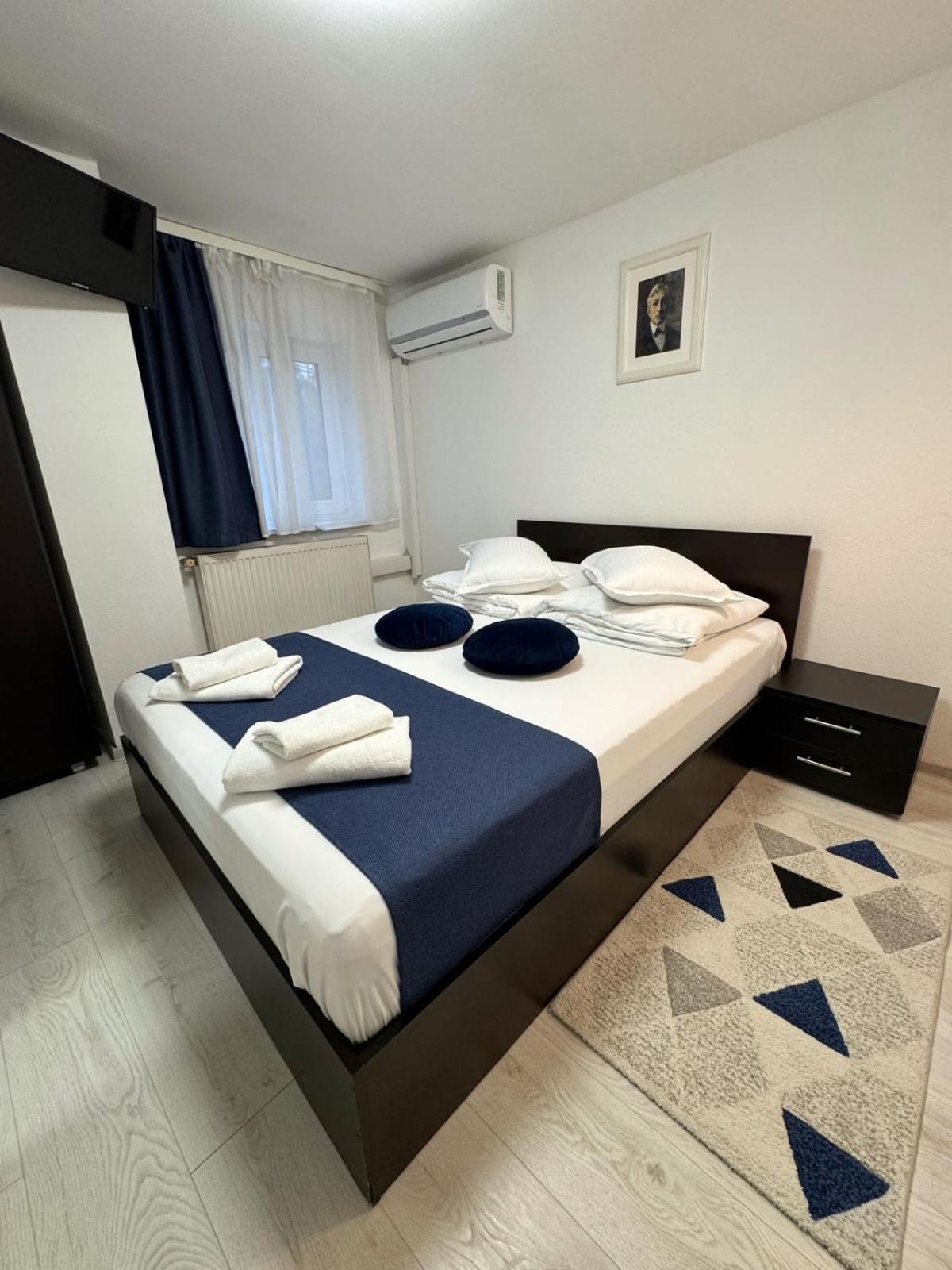 Pensiunea Pictorilor Bed & Breakfast