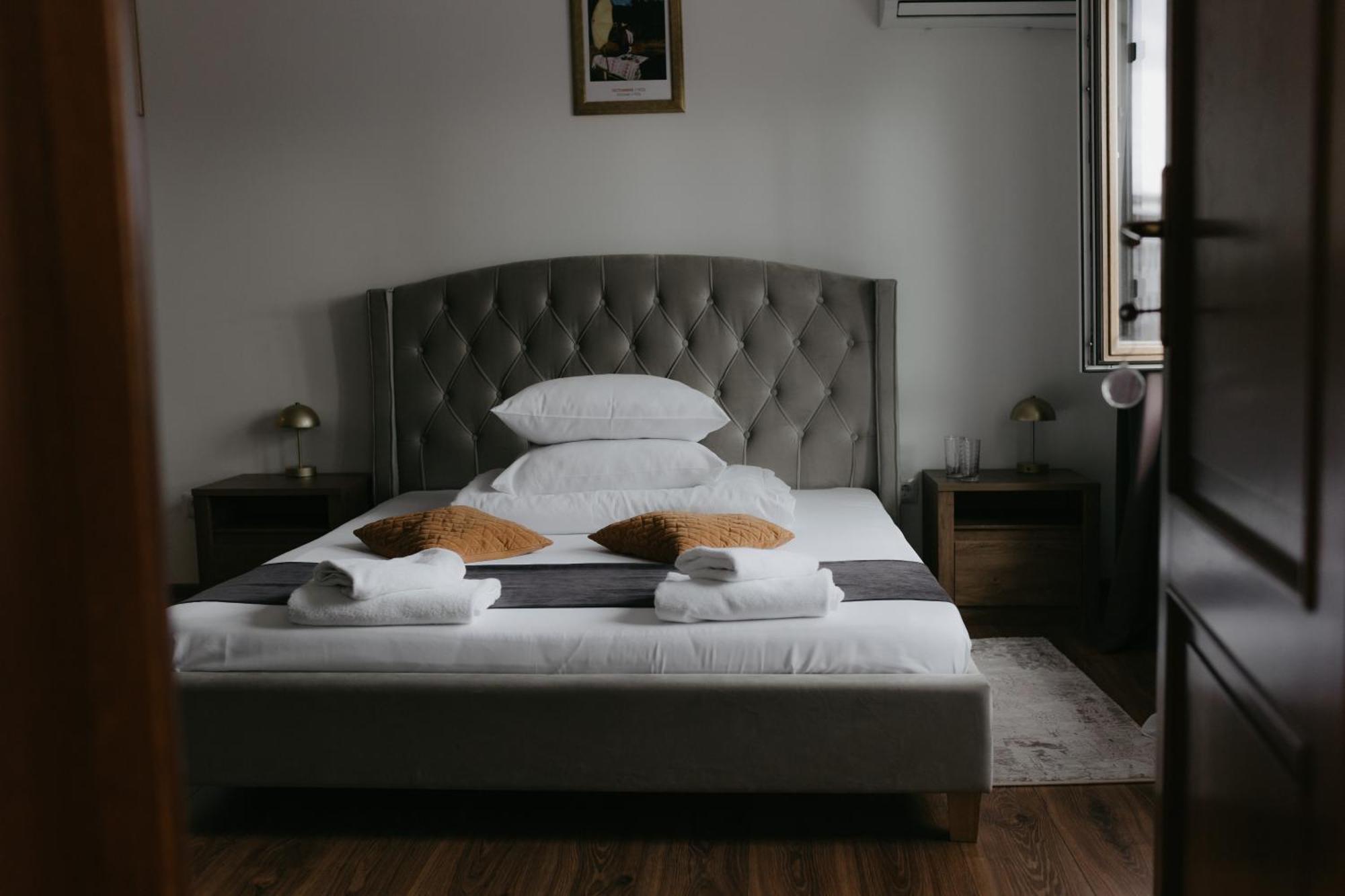 Bed & Breakfast Pensiunea Pictorilor 3*